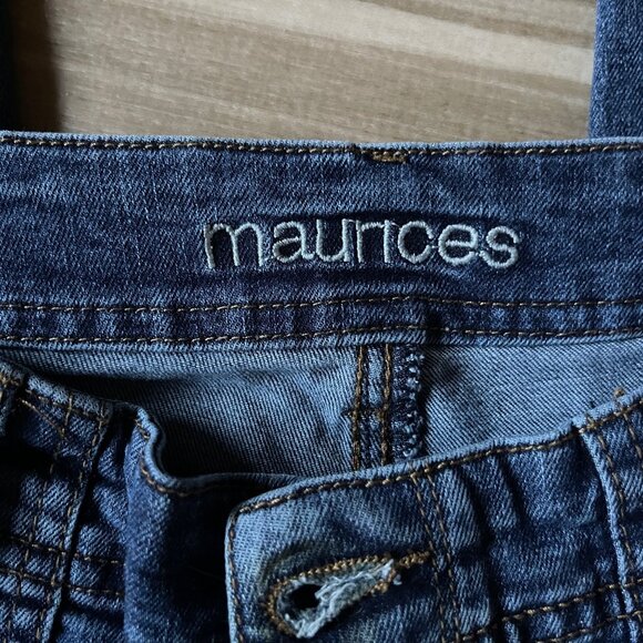 Maurices Jeans Size Medium - Picture 5 of 13